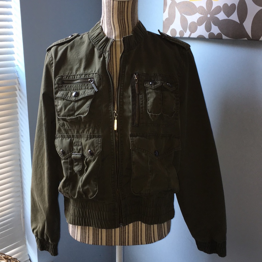 Army green Jacket